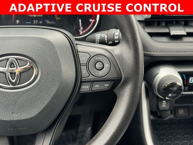 2025 Toyota RAV4 XLE AWD