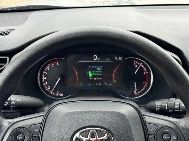 2025 Toyota RAV4 XLE AWD