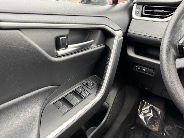 2025 Toyota RAV4 XLE AWD