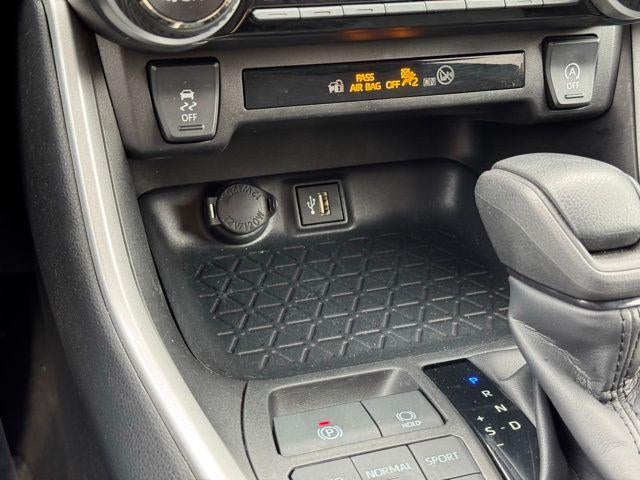 2025 Toyota RAV4 XLE AWD