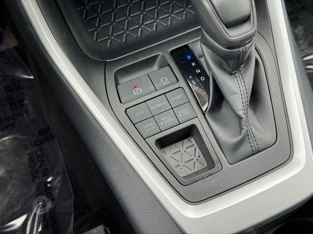 2025 Toyota RAV4 XLE AWD