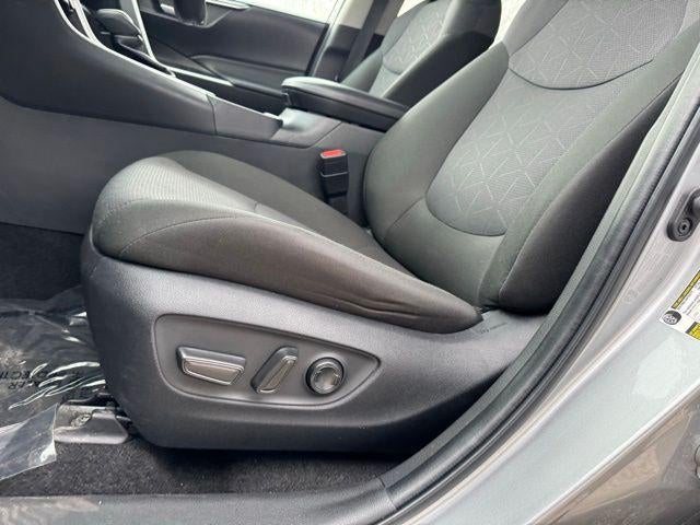 2025 Toyota RAV4 XLE AWD