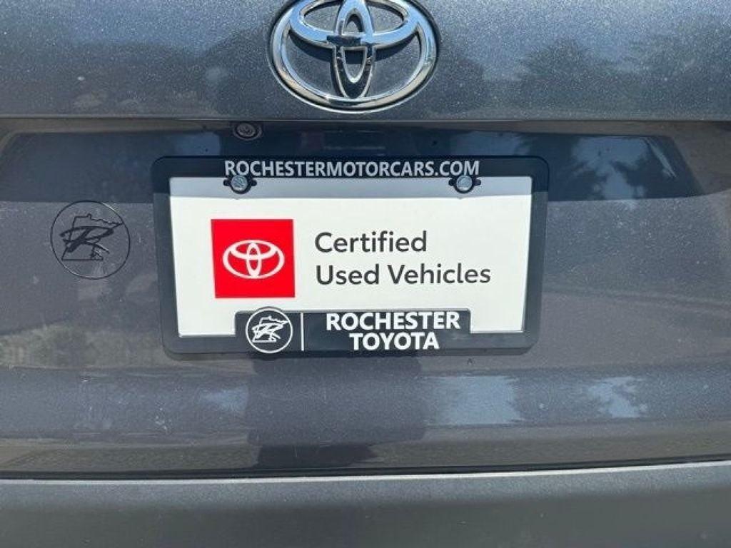 2025 Toyota RAV4 XLE AWD