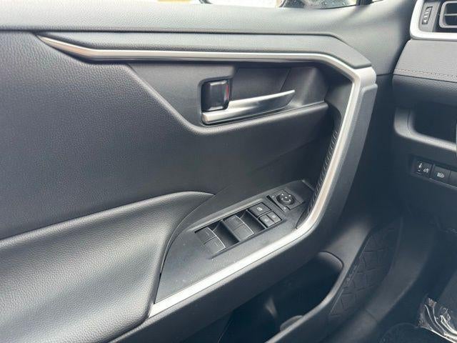 2025 Toyota RAV4 XLE AWD