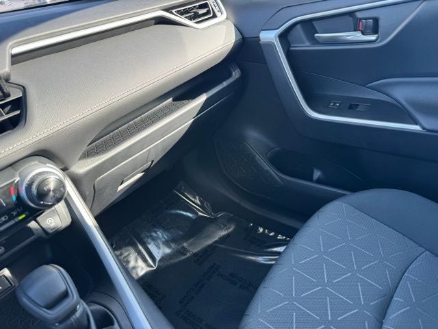 2021 Toyota RAV4 XLE AWD