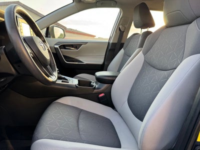 2022 Toyota RAV4 XLE AWD