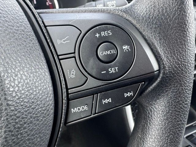 2025 Toyota RAV4 XLE AWD