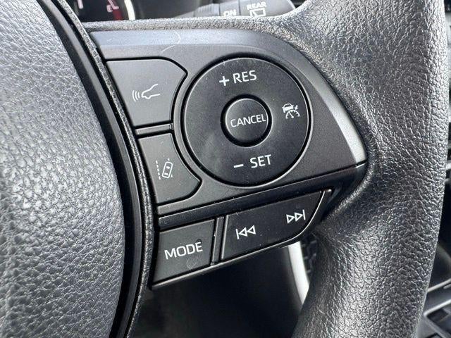 2025 Toyota RAV4 XLE AWD