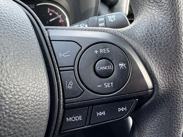 2025 Toyota RAV4 XLE AWD