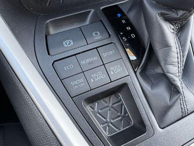 2025 Toyota RAV4 XLE AWD