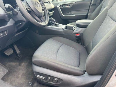 2025 Toyota RAV4 XLE AWD