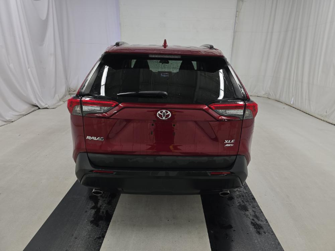 2021 Toyota RAV4 XLE AWD
