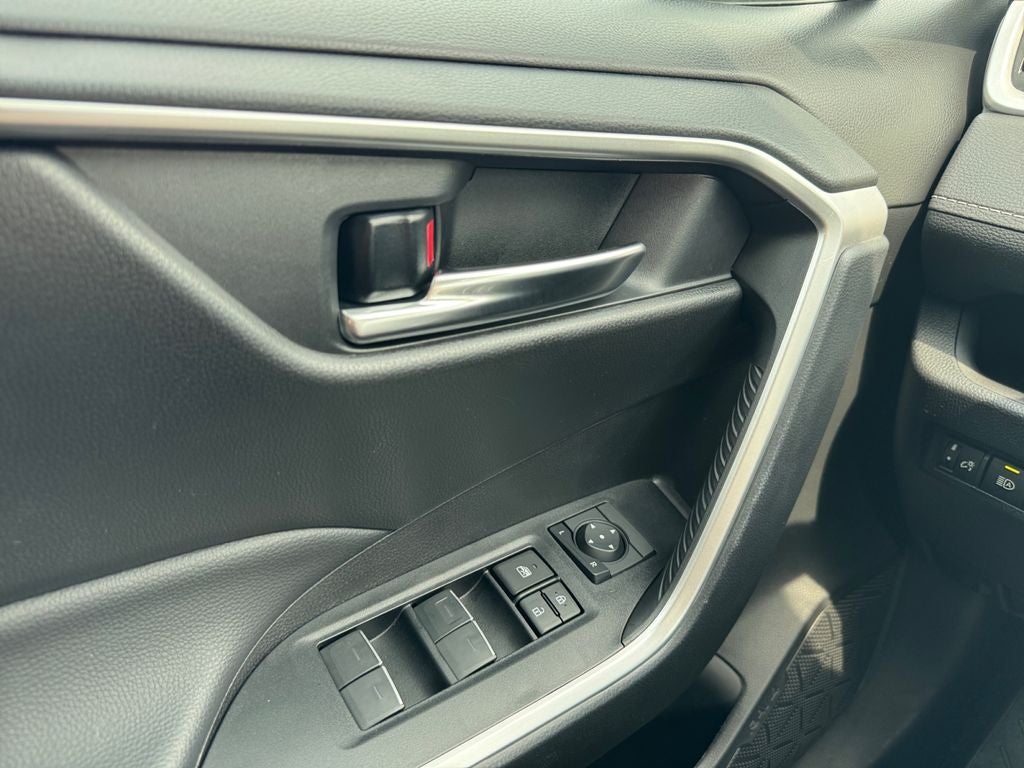 2024 Toyota RAV4 XLE AWD