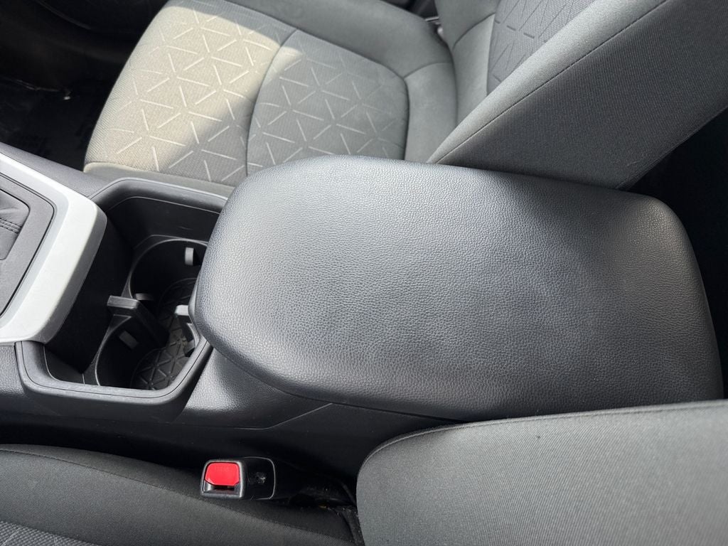2024 Toyota RAV4 XLE AWD