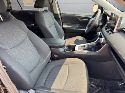 2024 Toyota RAV4 XLE AWD