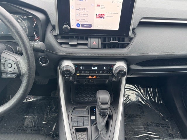 2025 Toyota RAV4 XLE AWD