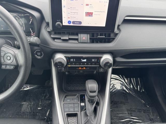 2025 Toyota RAV4 XLE AWD