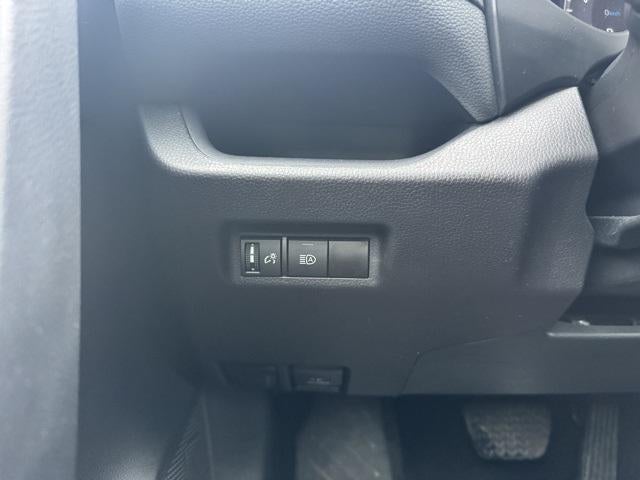 2025 Toyota RAV4 XLE AWD