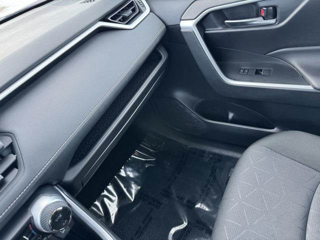 2025 Toyota RAV4 XLE AWD