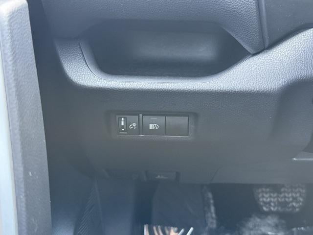 2025 Toyota RAV4 XLE AWD