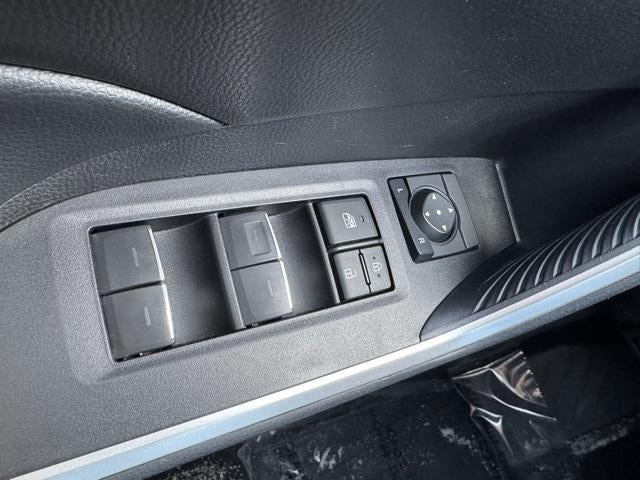 2025 Toyota RAV4 XLE AWD