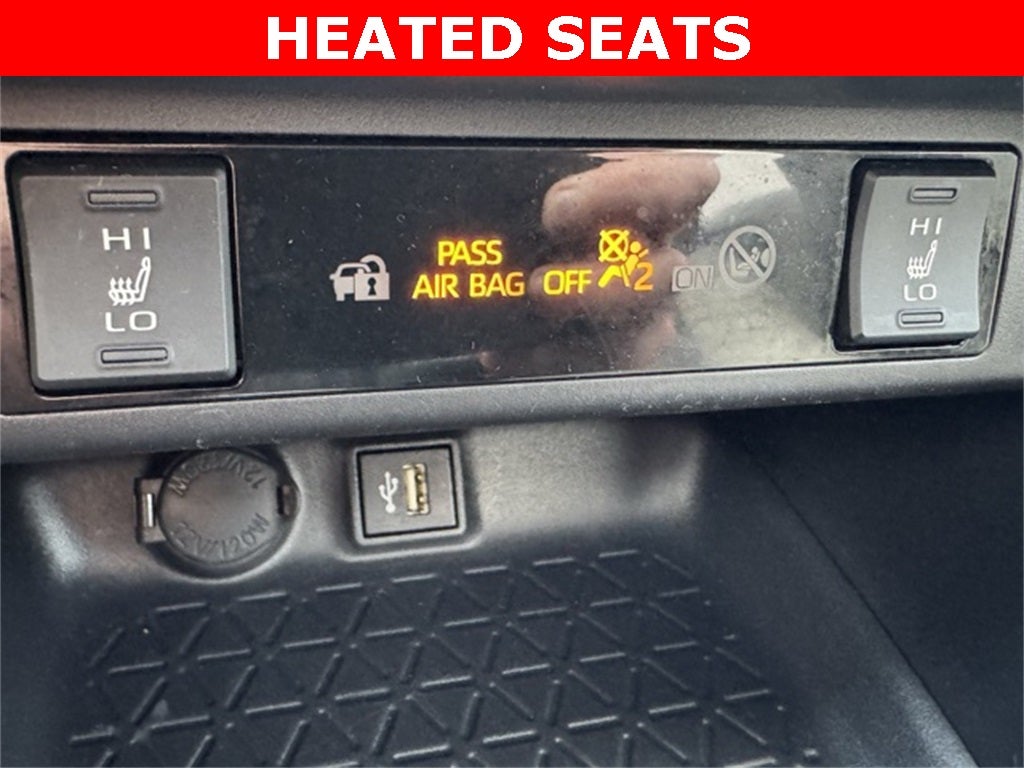 2025 Toyota RAV4 XLE AWD