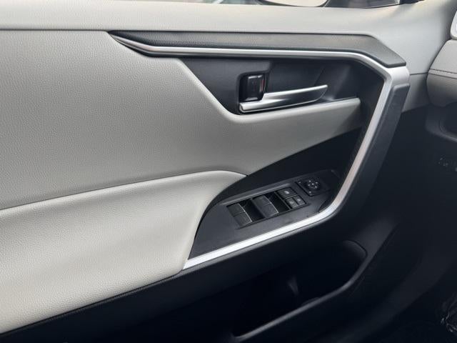 2025 Toyota RAV4 XLE AWD