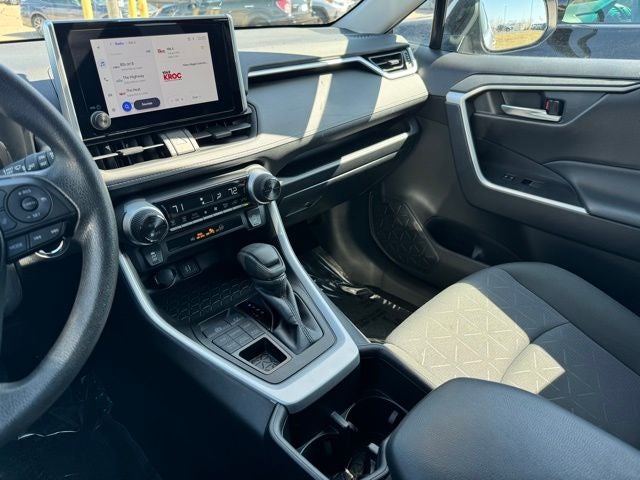 2025 Toyota RAV4 XLE AWD