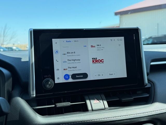 2025 Toyota RAV4 XLE AWD