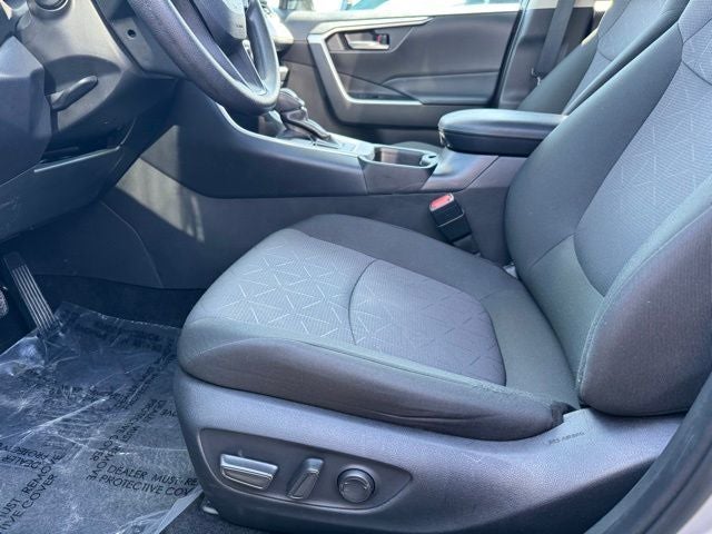 2025 Toyota RAV4 XLE AWD