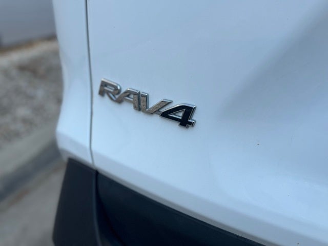 2023 Toyota RAV4 XLE AWD