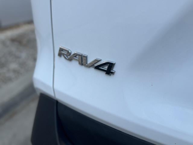 2023 Toyota RAV4 XLE AWD