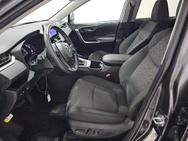 2024 Toyota RAV4 XLE AWD