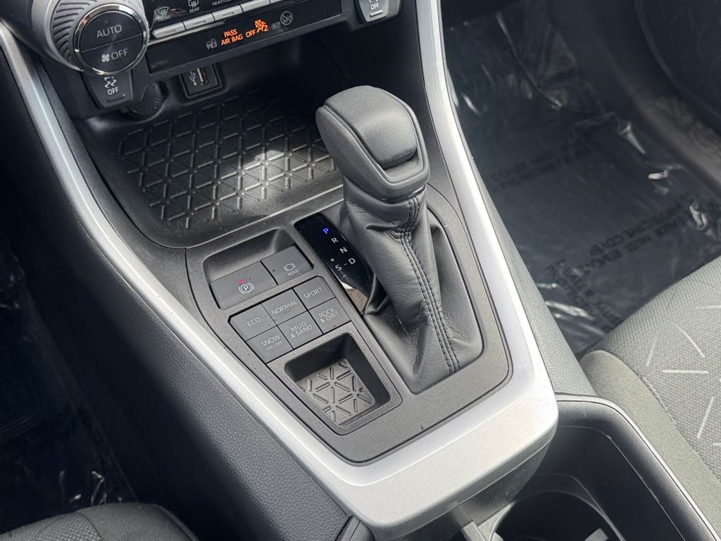 2024 Toyota RAV4 XLE AWD
