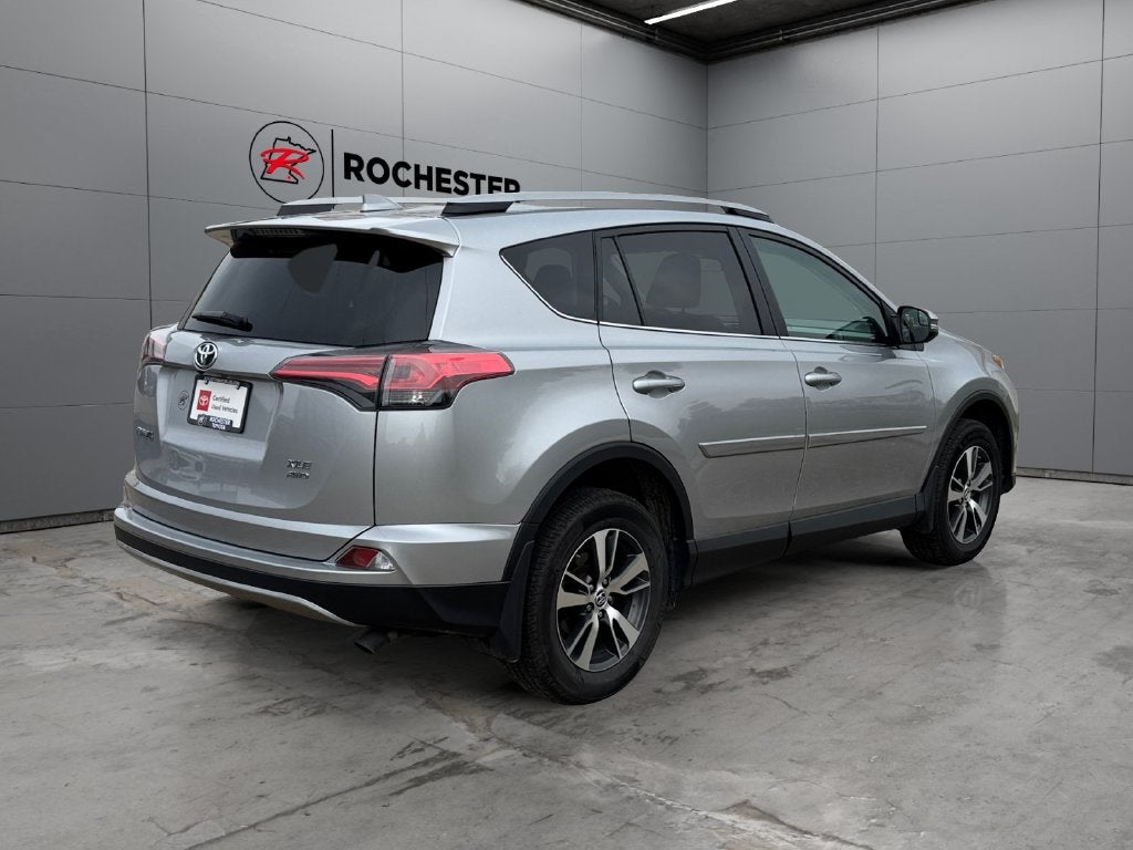 2017 Toyota RAV4 XLE AWD