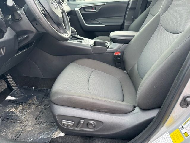 2025 Toyota RAV4 Hybrid XLE AWD