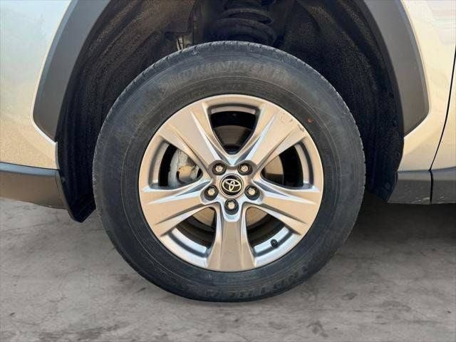 2022 Toyota RAV4 Hybrid XLE AWD