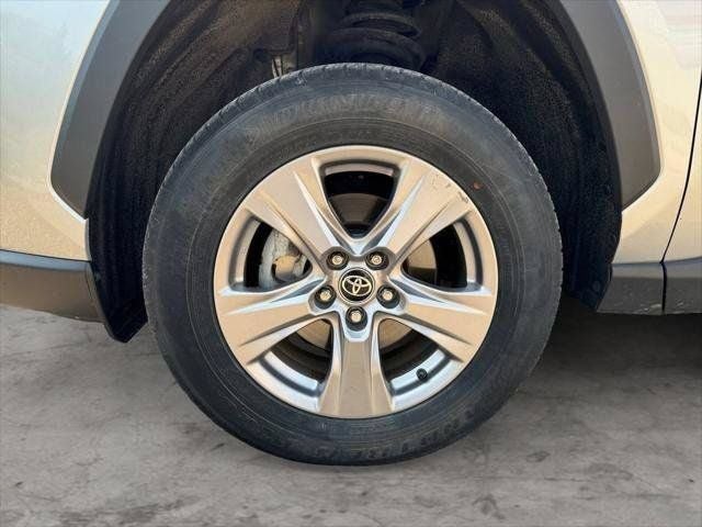 2022 Toyota RAV4 Hybrid XLE AWD