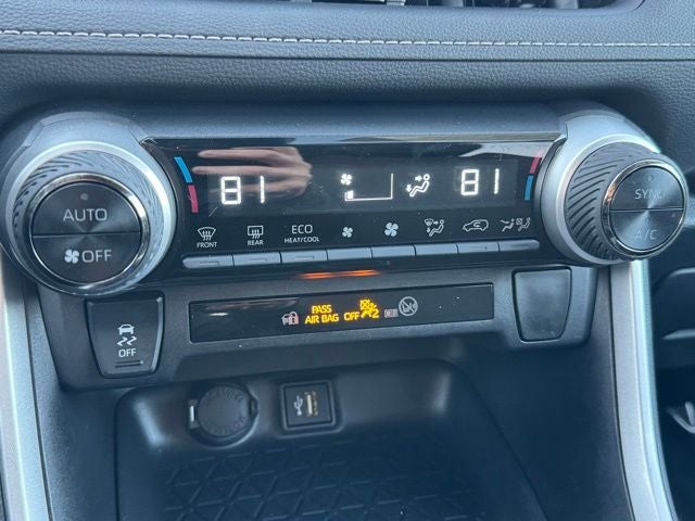 2025 Toyota RAV4 Hybrid XLE AWD