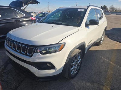 2022 Jeep Compass Latitude Lux 4WD
