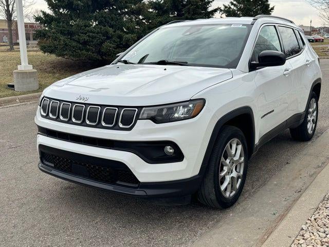 2022 Jeep Compass Latitude Lux 4WD
