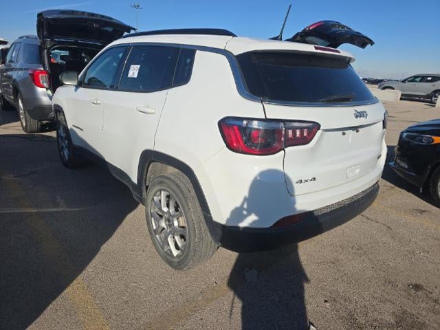 2022 Jeep Compass Latitude Lux 4WD