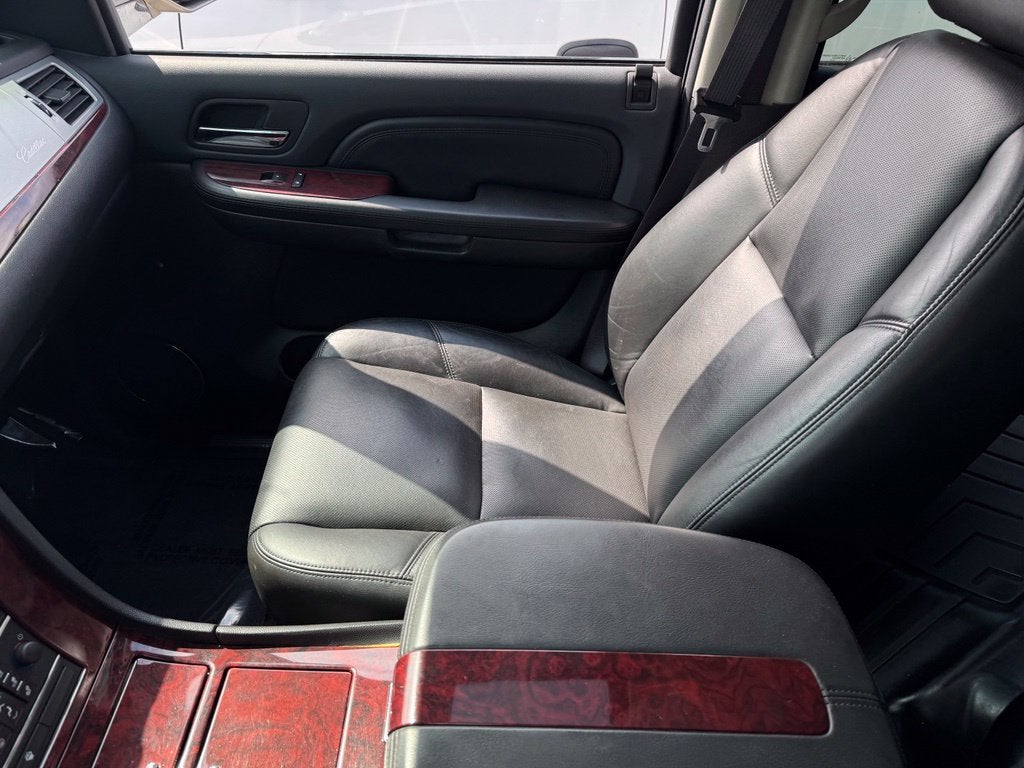 2008 Cadillac Escalade EXT Base AWD