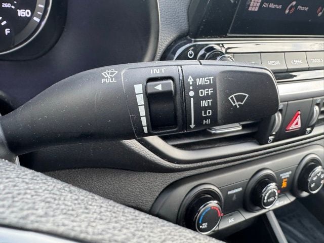 2024 Kia Forte LXS FWD