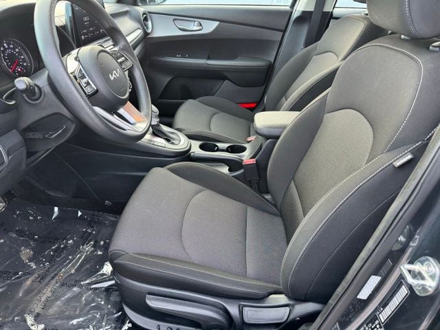 2024 Kia Forte LXS FWD