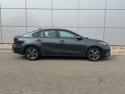 2024 Kia Forte LXS FWD
