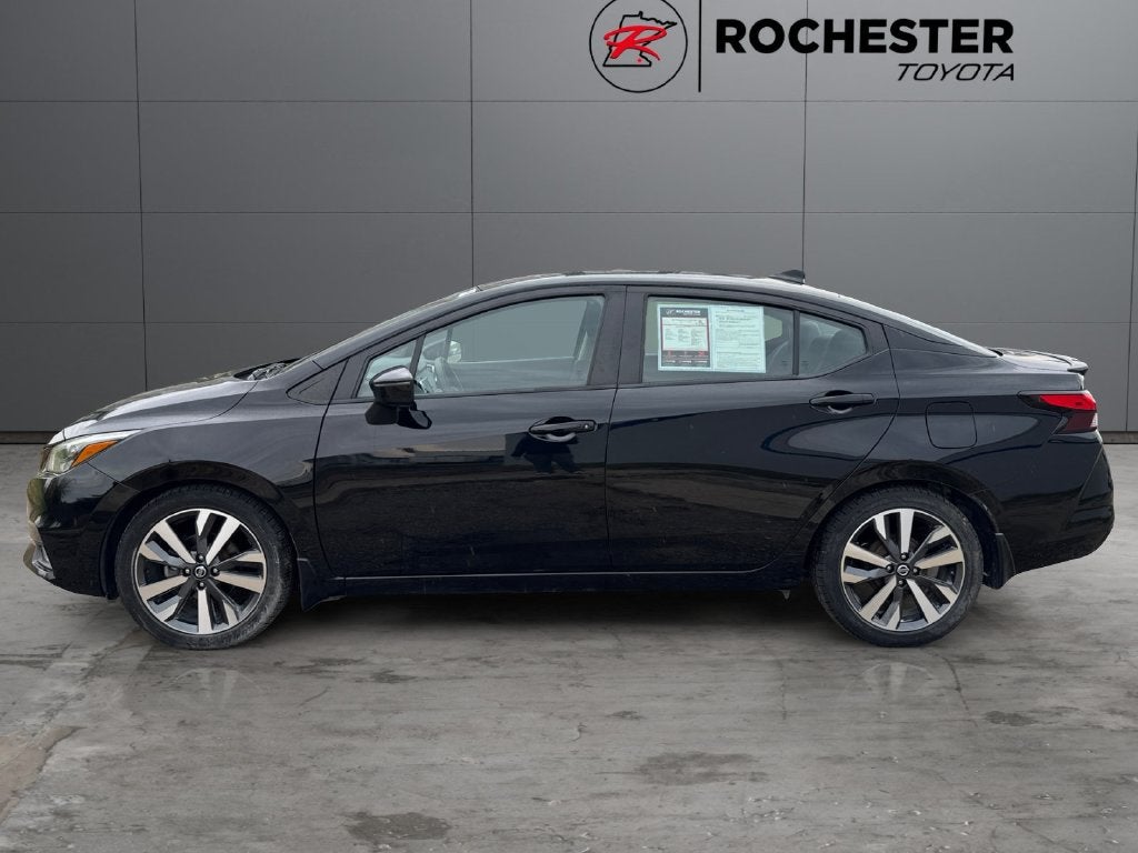 2020 Nissan Versa 1.6 SR FWD