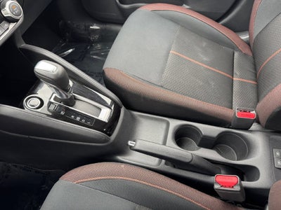 2020 Nissan Versa 1.6 SR FWD