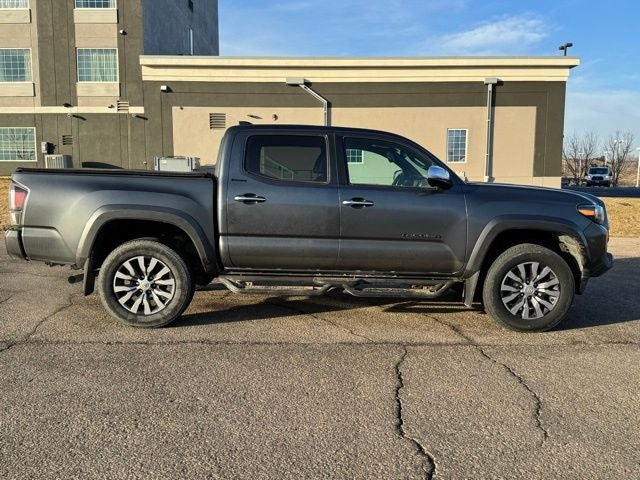 2022 Toyota Tacoma Limited V6