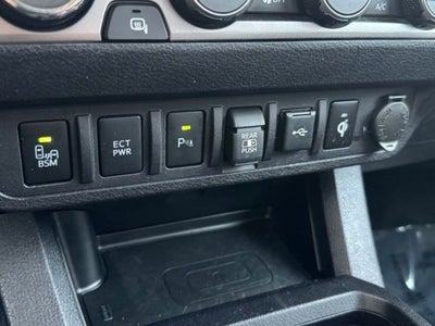 2022 Toyota Tacoma Limited V6